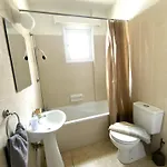 2 Beachside Apts, 5min Walk To Shore With Internet