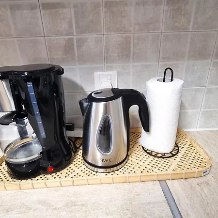 2 Beachside Apts, 5min Walk To Shore With Internet * Larnaca