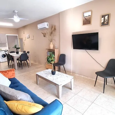 2 Beachside Apts, 5min Walk To Shore With Internet Apartamento Larnaca
