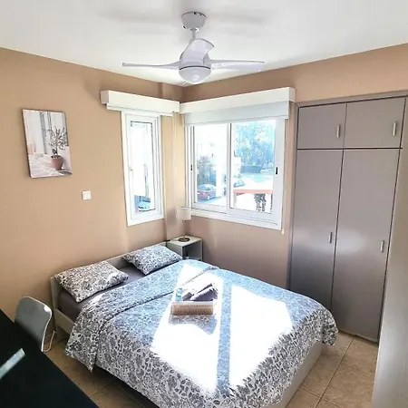 2 Beachside Apts, 5min Walk To Shore With Internet *