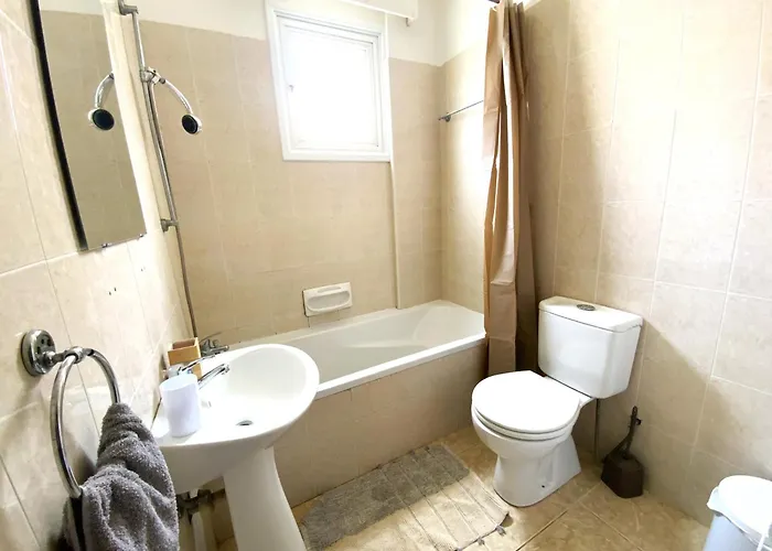 2 Beachside Apts, 5min Walk To Shore With Internet