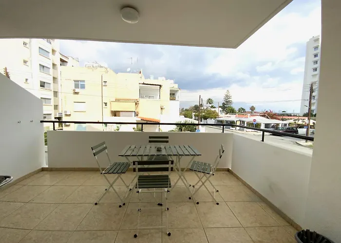 2 Beachside Apts, 5min Walk To Shore With Internet Apartmán