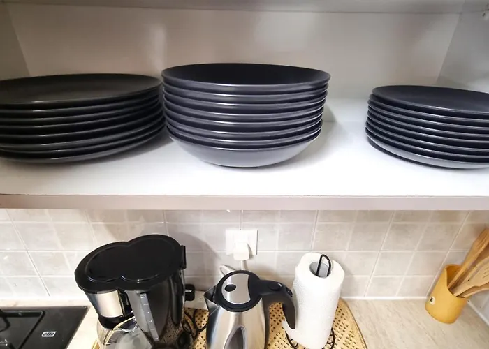 Apartamento 2 Beachside Apts, 5min Walk To Shore With Internet Lárnaca